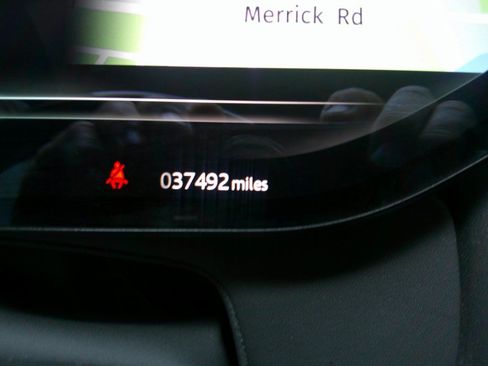 Used 2024 Land Rover Range Rover Long Wheelbase SE AWD/4WD image 81