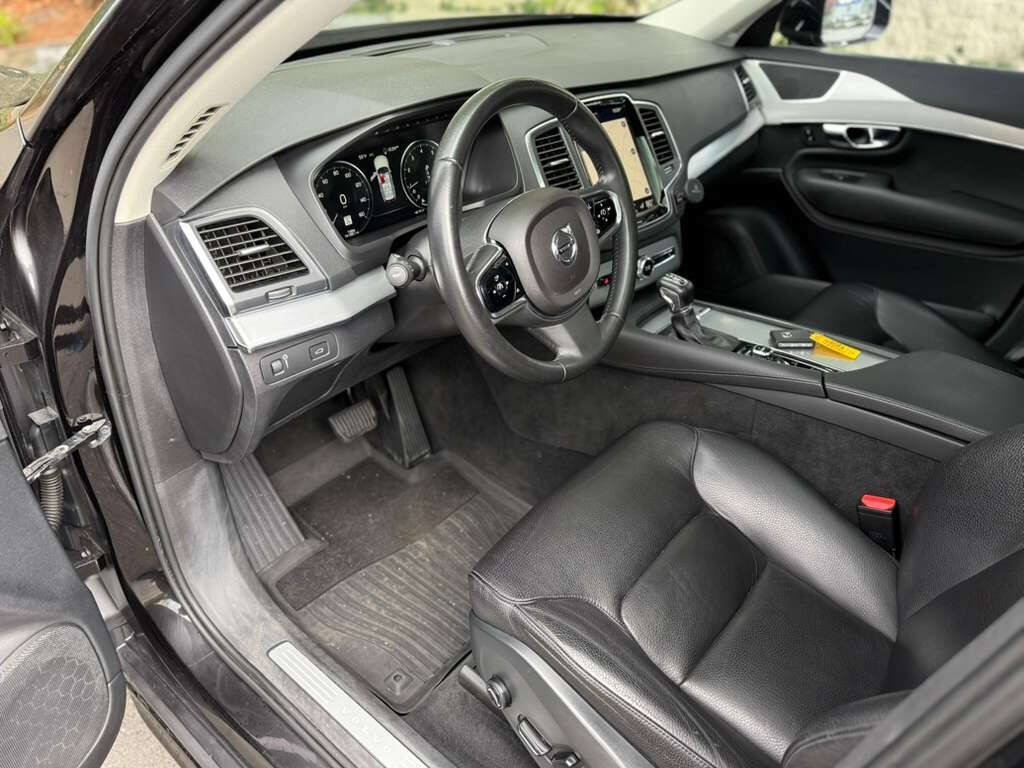 Used 2017 Volvo XC90 T6 Momentum w/ Vision Package AWD/4WD image 20