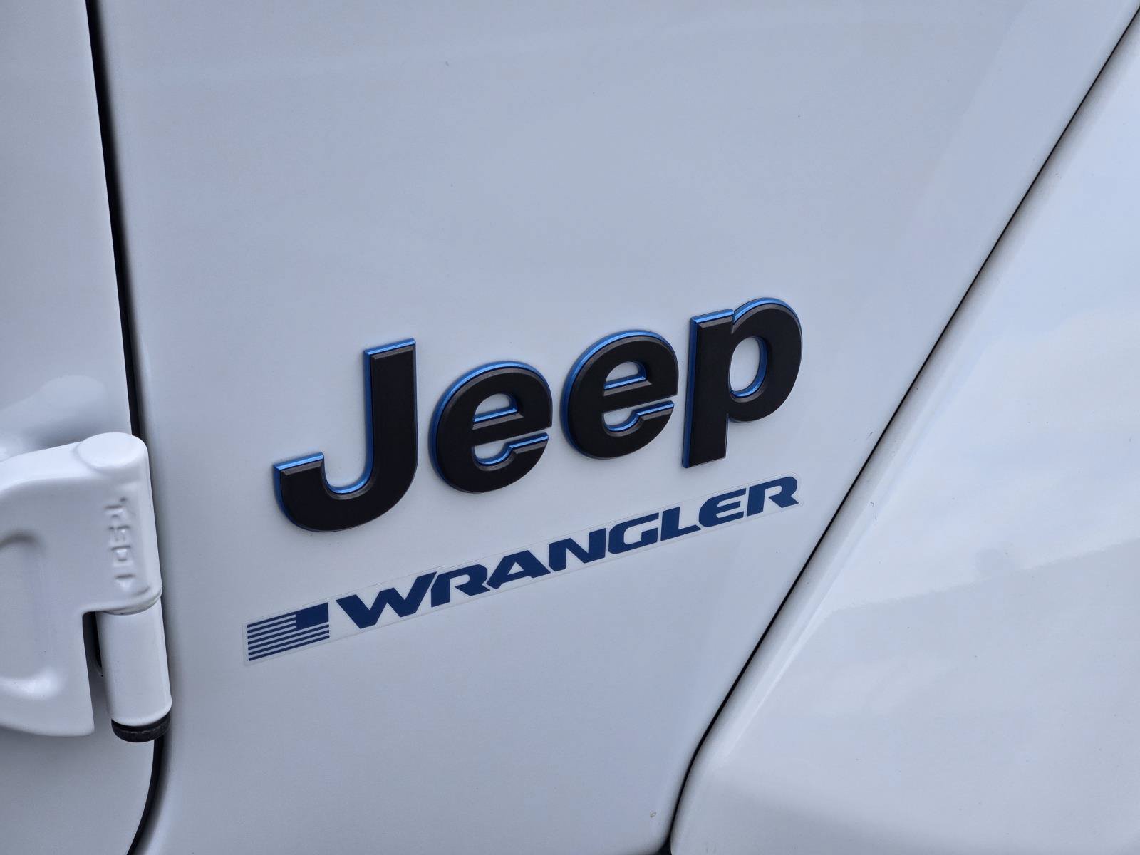 Used 2024 Jeep Wrangler Unlimited AWD/4WD image 38