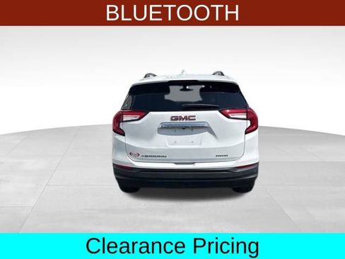 Used 2023 GMC Terrain SLE w/ Driver Convenience Package image 6