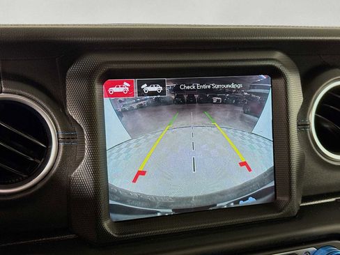 Used 2021 Jeep Wrangler Rubicon w/ Steel Bumper Group image 16