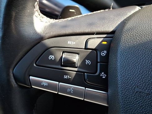 Used 2023 Cadillac XT4 Luxury w/ Cold Weather Package image 22