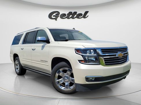 Used 2015 Chevrolet Suburban LTZ image 2