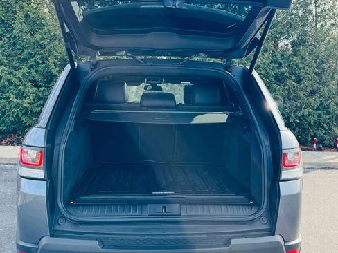 Used 2016 Land Rover Range Rover Sport HSE image 16