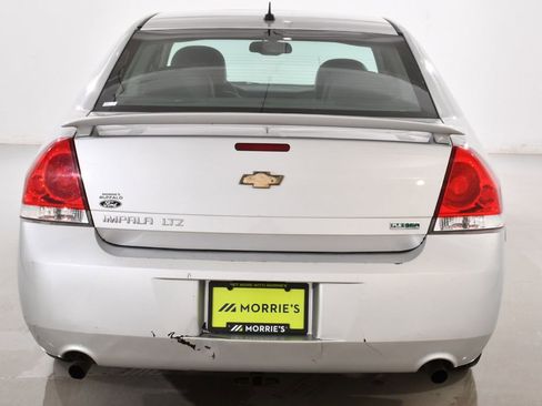 Used 2012 Chevrolet Impala LTZ FWD image 13
