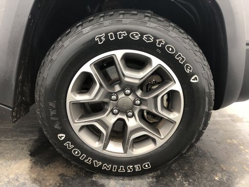 Used 2021 Jeep Cherokee Trailhawk w/ Trailer Tow Group image 22