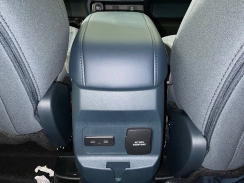 New 2026 Ford Maverick XLT w/ XLT Luxury Package FWD image 17