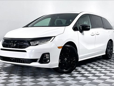 Used 2025 Honda Odyssey Sport-L image 2