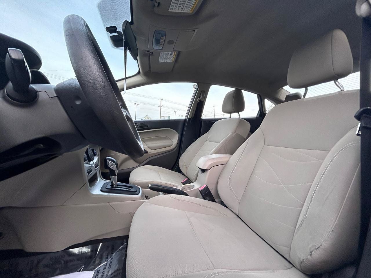 Used 2017 Ford Fiesta SE FWD image 13