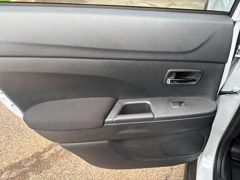 New 2025 Mitsubishi Outlander Sport AWD image 35