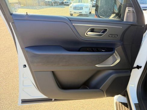 New 2026 INFINITI QX80 4WD w/ Sport Exterior Package image 22