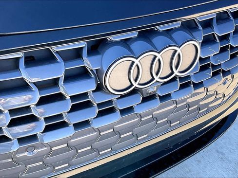 Used 2025 Audi Q5 Premium w/ Premium Plus AWD/4WD image 28