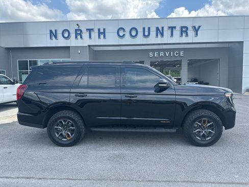 Used 2025 Ford Expedition Tremor AWD/4WD image 1