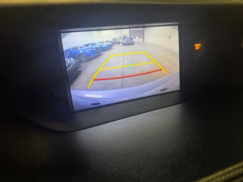 Used 2016 Lexus ES 350 w/ Premium Package w/Wood Trim FWD image 21