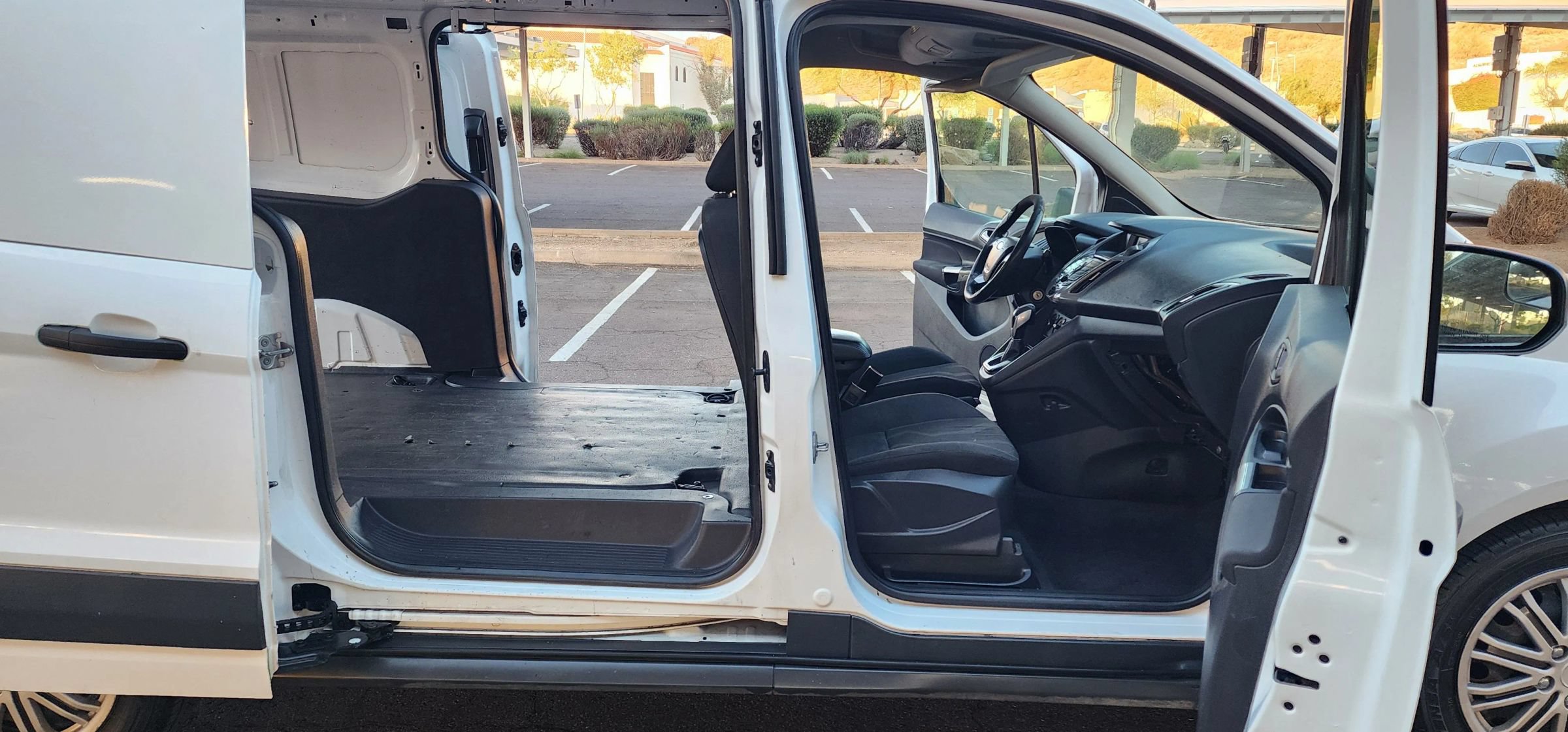 Used 2015 Ford Transit Connect XLT FWD image 22