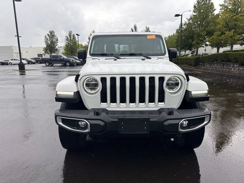 Used 2020 Jeep Gladiator Overland AWD/4WD image 2