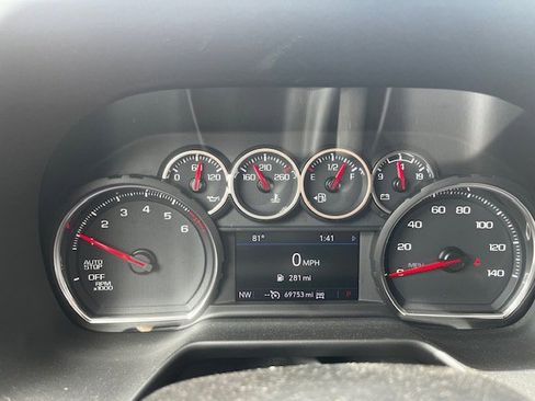 Used 2021 Chevrolet Tahoe LT w/ LT Signature Package image 12