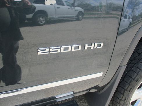 Used 2017 GMC Sierra 2500 SLT AWD/4WD image 77