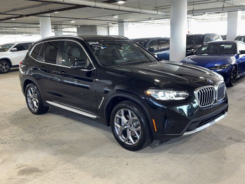 Used 2024 BMW X3 sDrive30i w/ Premium Package RWD image 3