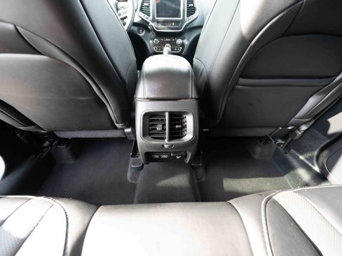 Used 2022 Jeep Cherokee Latitude Lux image 22