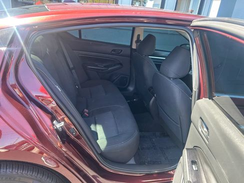 Used 2023 Nissan Altima 2.5 SV AWD/4WD image 24