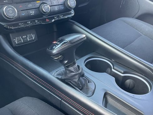 Certified 2023 Dodge Durango GT image 31