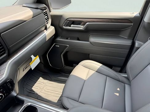 New 2026 GMC Sierra 1500 SLT AWD/4WD image 24