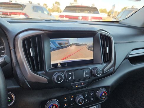 Used 2023 GMC Terrain AT4 AWD/4WD image 18
