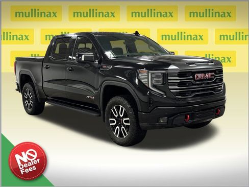 Used 2022 GMC Sierra 1500 AT4 w/ AT4 Premium Package AWD/4WD image 1