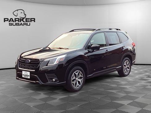 Used 2024 Subaru Forester Premium AWD/4WD image 1