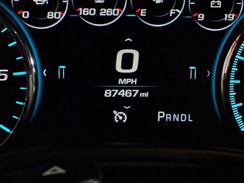 Used 2020 Chevrolet Suburban Premier w/ Premier Plus Edition image 32