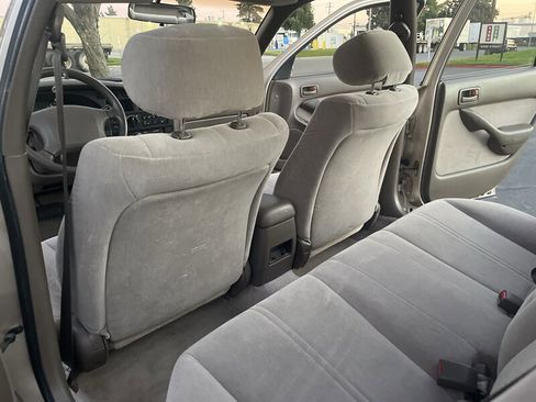 Used 1995 Toyota Camry XLE image 29