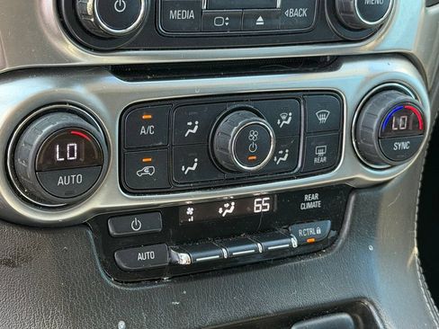 Used 2019 Chevrolet Tahoe LS RWD image 17