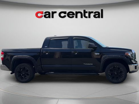 Used 2021 Toyota Tundra SR5 w/ SR5 Upgrade Package AWD/4WD image 6