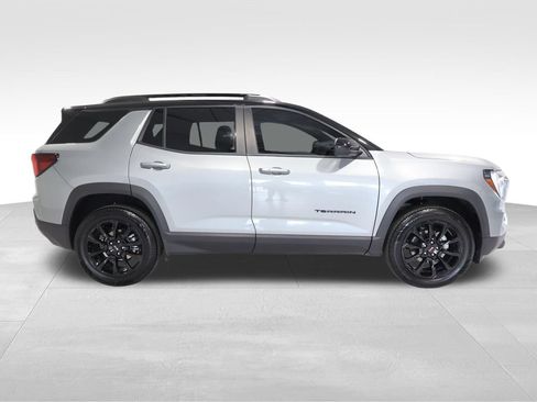 Certified 2025 GMC Terrain Elevation w/ Black Edition AWD/4WD image 5