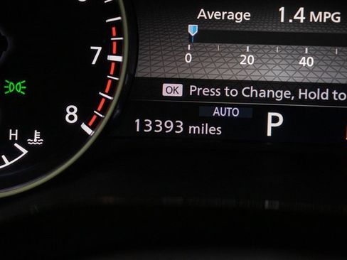 Used 2024 Nissan Pathfinder SL w/ Black Appearance Package image 35