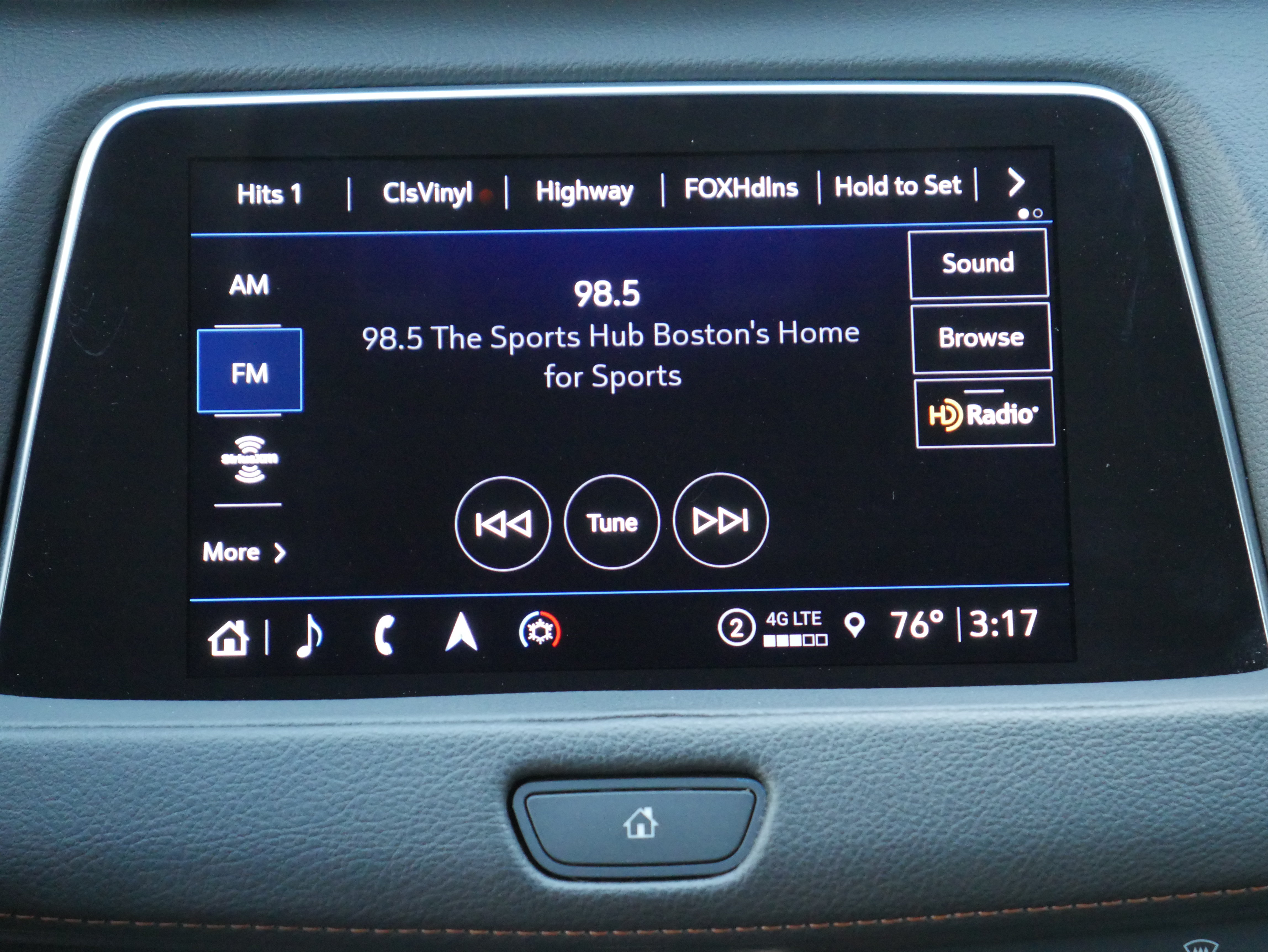 Used 2023 Cadillac XT4 Sport AWD/4WD image 18