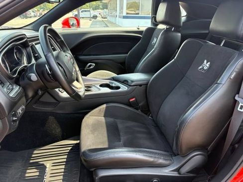 Used 2020 Dodge Challenger R/T Scat Pack RWD image 12