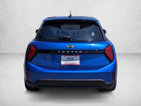 Certified 2025 MINI Cooper S FWD image 7