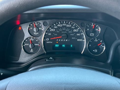 Used 2017 Chevrolet Express 3500 LT w/ LT Preferred Equipment Group image 25