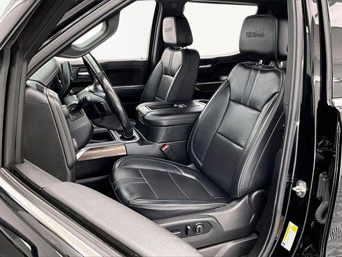 Used 2022 Chevrolet Silverado 1500 High Country w/ Technology Package image 26