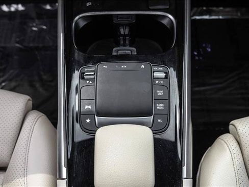 Used 2021 Mercedes-Benz GLB 250 4MATIC image 20