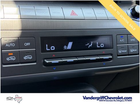 Used 2025 Hyundai Kona SEL FWD image 19