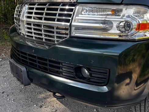 Used 2012 Lincoln Navigator L 2WD image 8