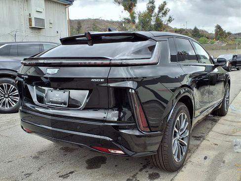 Used 2026 Cadillac Lyriq Sport image 8