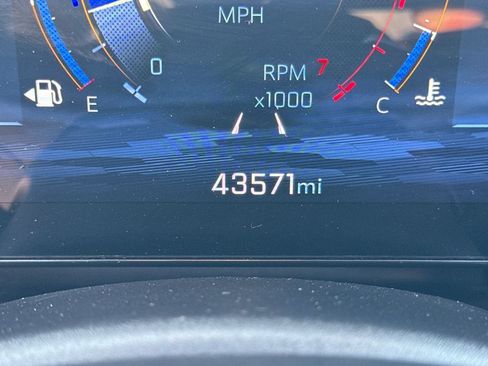 Used 2025 Chevrolet Equinox LT w/ Convenience Package II AWD/4WD image 21
