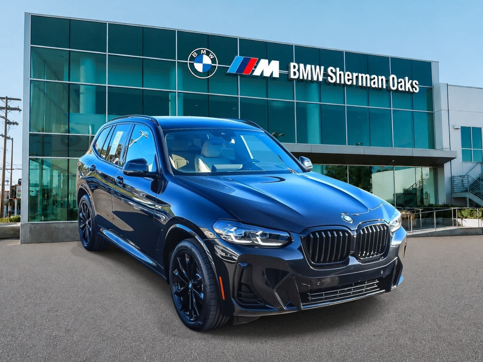 Used 2023 BMW X3 sDrive30i w/ M Sport Package RWD image 3