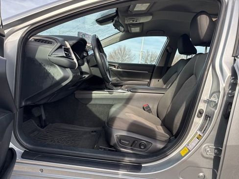 Used 2022 Toyota Camry LE image 16