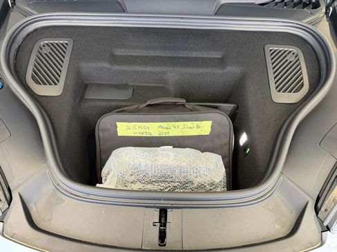 Certified 2025 Porsche Macan 4S Electric image 27