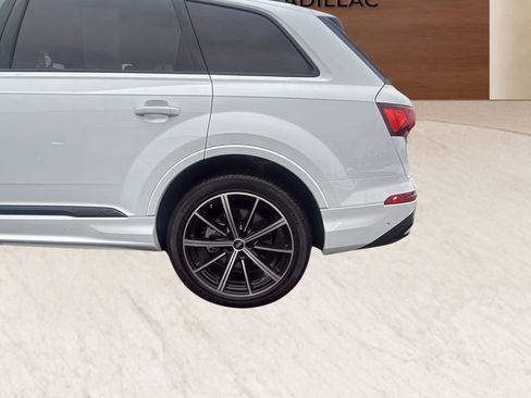 Used 2022 Audi Q7 3.0T Premium Plus image 19